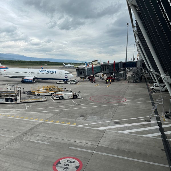 Photo taken at Geneva Cointrin Airport (GVA) by SULTAN . on 4/19/2024