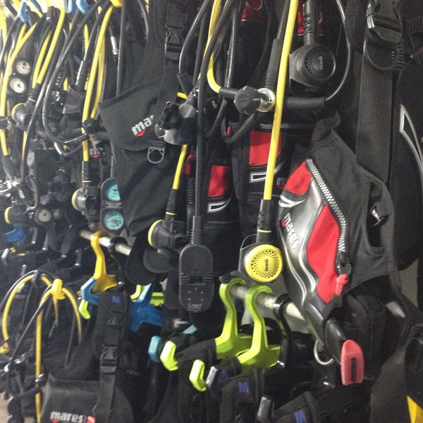 Manta Scuba Diving Sporting Goods Shop in Cabo San Lucas