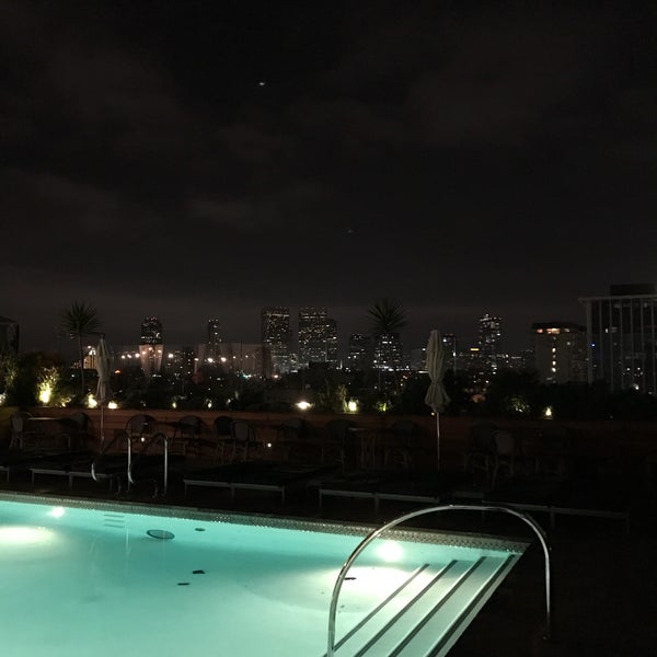10/7/2018 tarihinde Hamad ☀️🤠ziyaretçi tarafından SIXTY Beverly Hills Hotel'de çekilen fotoğraf