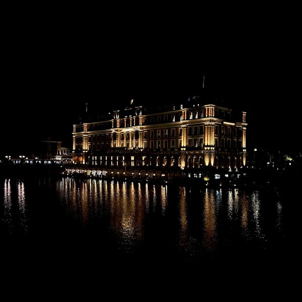 Photo taken at InterContinental Amstel Amsterdam by Saud on 5/12/2022