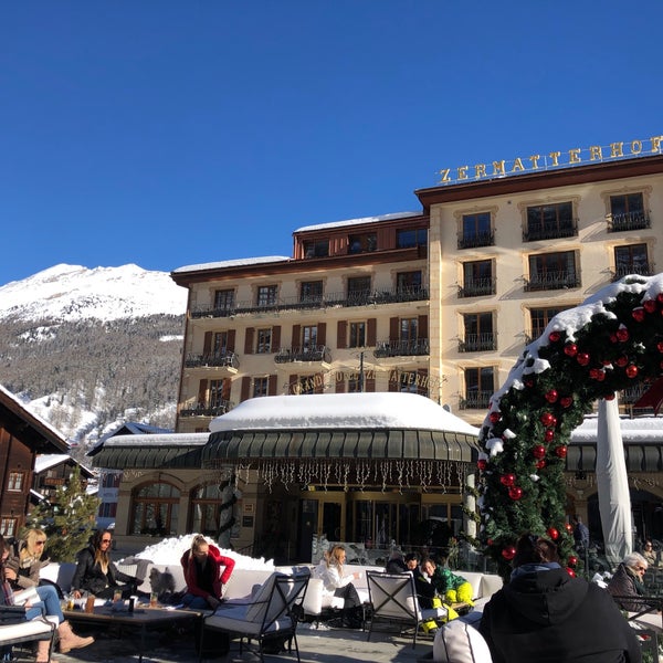 Photo taken at Grand Hotel Zermatterhof by Amelia on 2/4/2019
