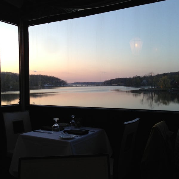 Photo taken at Mill Pond House Restaurant by Jim M. on 4/26/2013