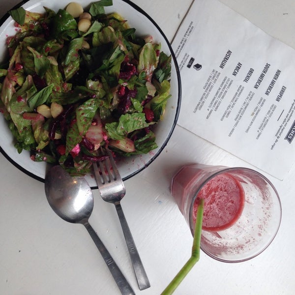 Das Foto wurde bei Juice &amp; Salad von Marina I. am 8/11/2014 aufgenommen