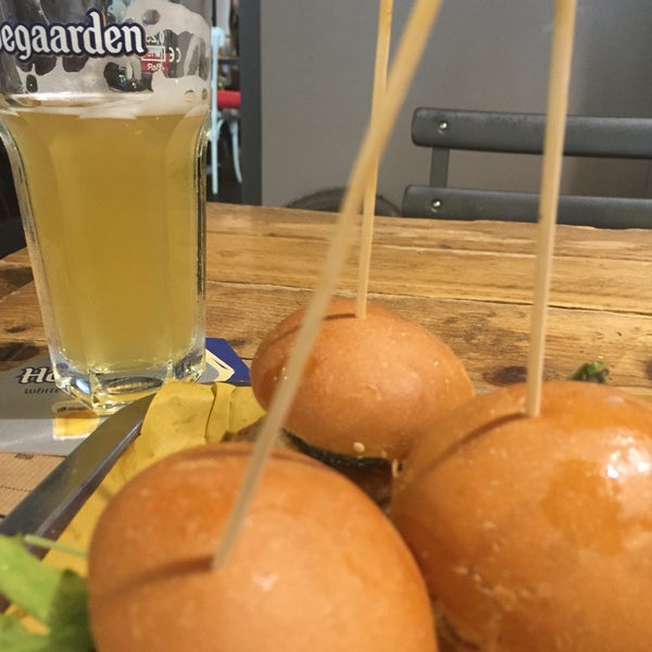 Welldone Burger Burger Joint in Bologna