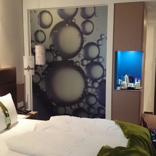 Photo taken at Holiday Inn Berlin - City East Side by Olga a. on 9/26/2014