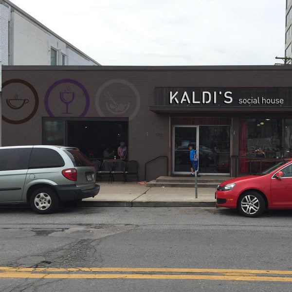 รูปภาพถ่ายที่ Kaldi’s Social House โดย Kaldi’s Social House เมื่อ 8/17/2015