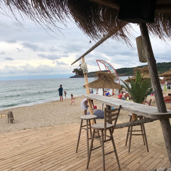 Кръглият Бар Karaoke Bar in Sozopol