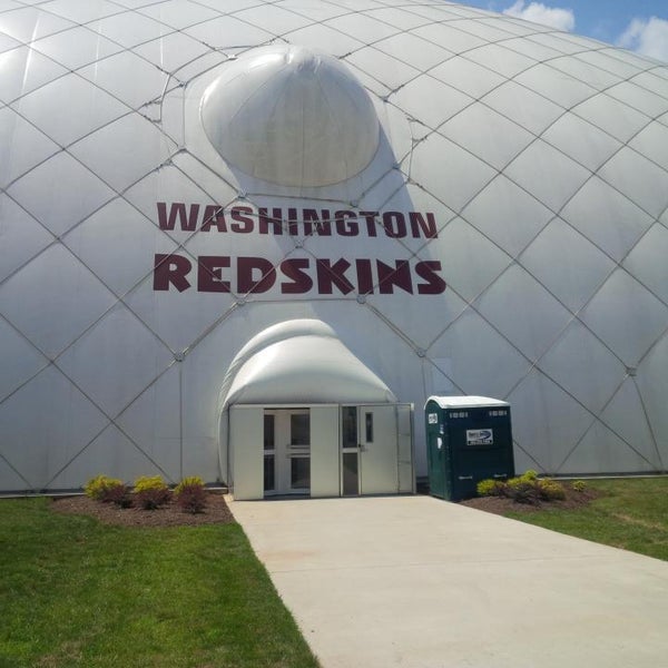 7/20/2013 tarihinde Elthon M.ziyaretçi tarafından Inova Sports Performance Center at Redskins Park'de çekilen fotoğraf