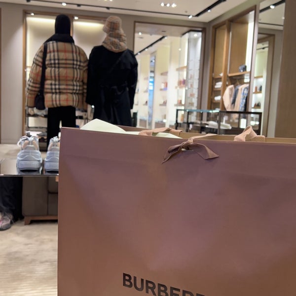 burberry store riyadh