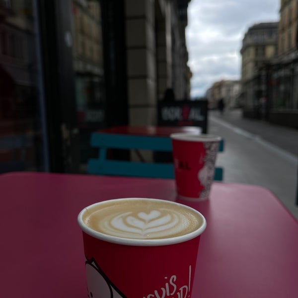 Foto tirada no(a) Boréal Coffee Shop por A~ em 6/30/2023