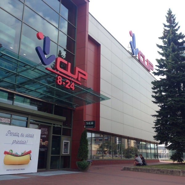 Foto diambil di Vilniaus Centrinė Universalinė Parduotuvė VCUP oleh Артём К. pada 8/23/2015