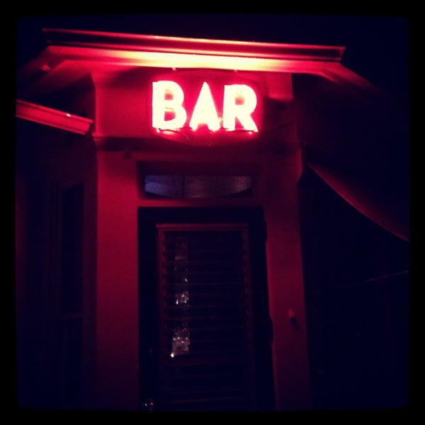 รูปภาพถ่ายที่ Red Bar Brasserie โดย Daron W. เมื่อ 2/24/2013