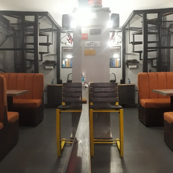 Боксы в кафе