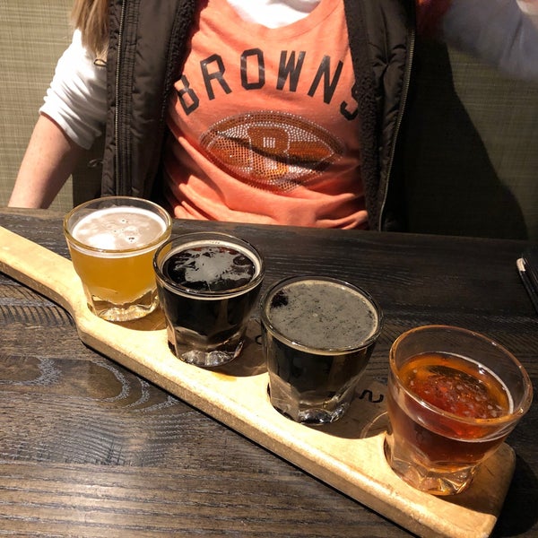 Photo taken at Duckworth&#39;s Kitchen &amp; Taphouse by Lora R. on 12/16/2018
