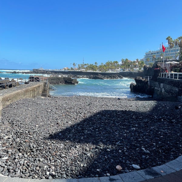 Foto diambil di Puerto de la Cruz oleh Nancy K. pada 10/21/2023