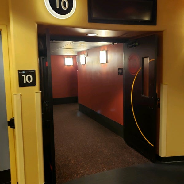 AMC Dinein Theatres Esplanade 14 Movie Theater in Camelback East