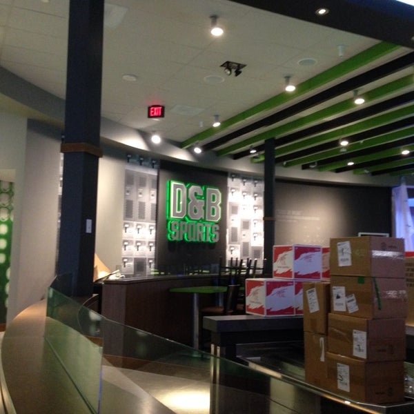 Dave & Buster's Sports Bar in Vernon Hills