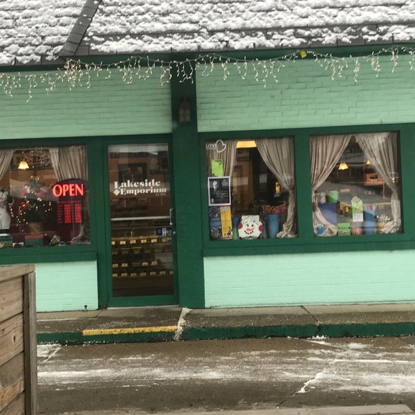 Lakeside Emporium Candy Store in Muskegon