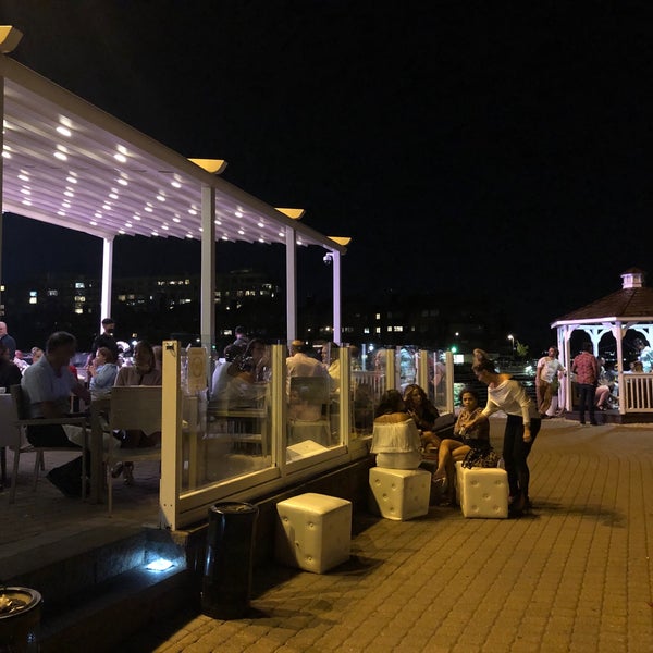 9/6/2020에 Mansour A.님이 Waterside Restaurant &amp; Catering에서 찍은 사진