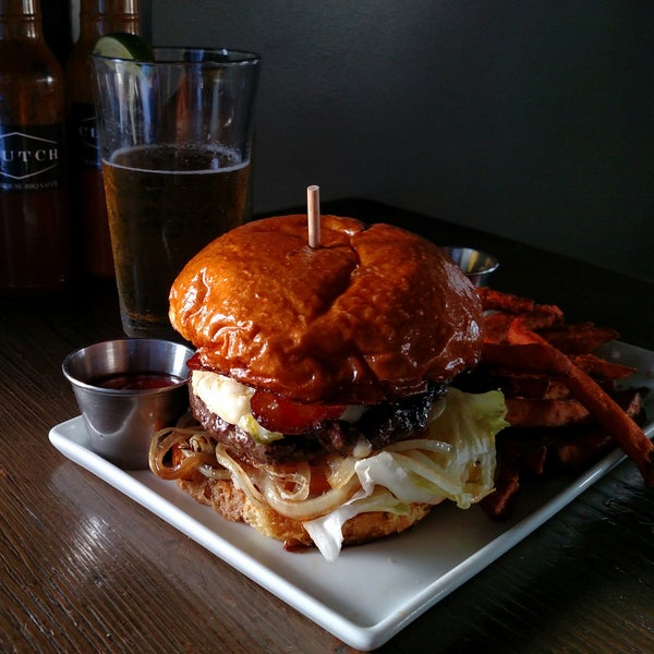 Clutch Venice 427 Lincoln Blvd