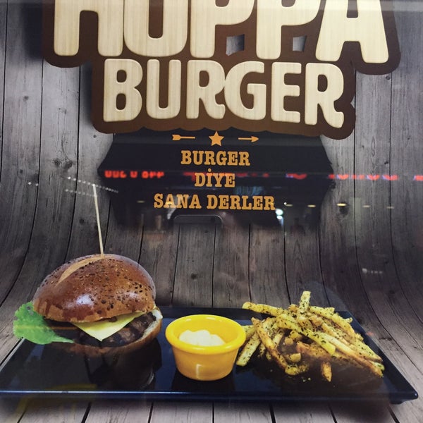 11/15/2015にŞükrü ErsoyがHuppa Burger&amp;Saladで撮った写真