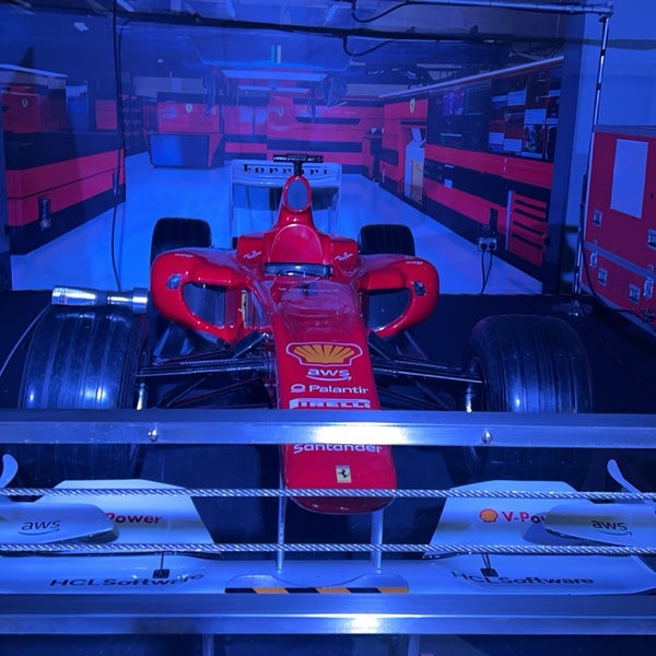 Foto tirada no(a) Ferrari World por Roz🌸 em 2/25/2024