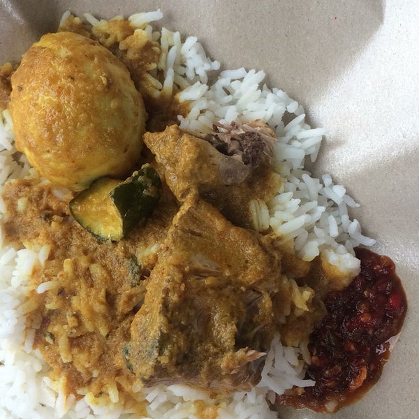 Kak Yah Nasi Berlauk 70 Visitors