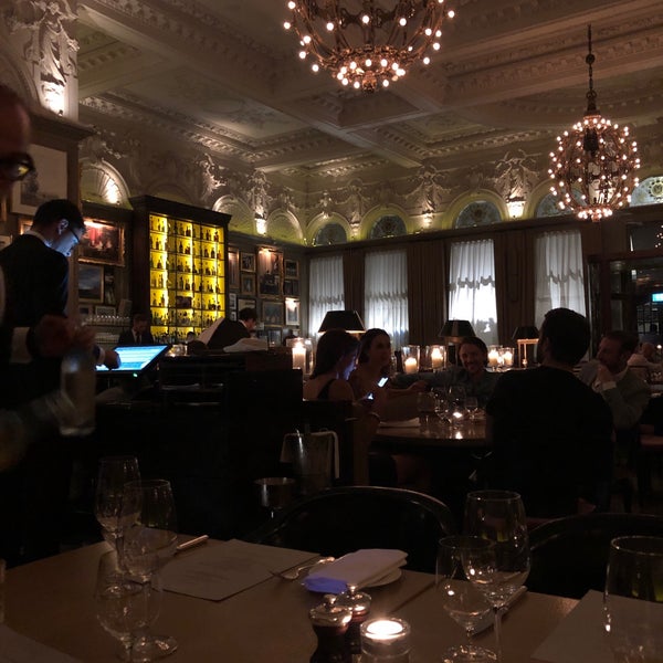 Photo taken at Berners Tavern by 🦁 on 8/17/2019