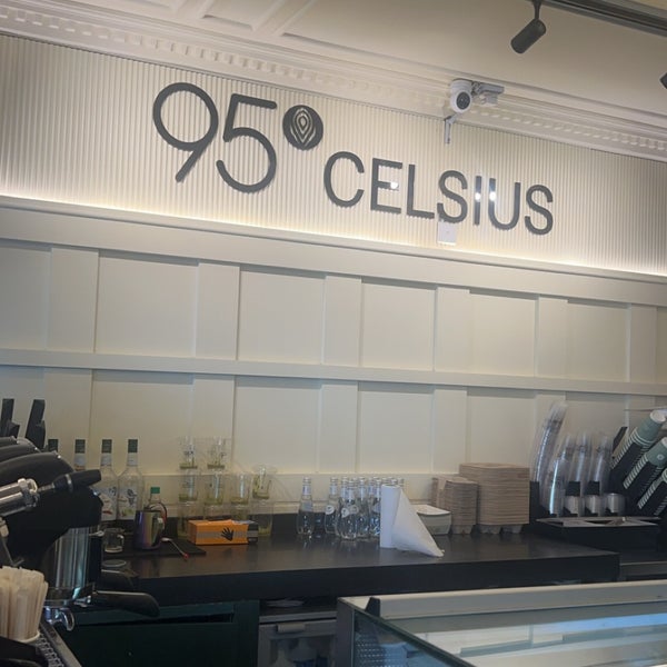รูปภาพถ่ายที่ 95ْ CELSIUS Cafe โดย Y ALMUTAIRI . .. เมื่อ 5/7/2024