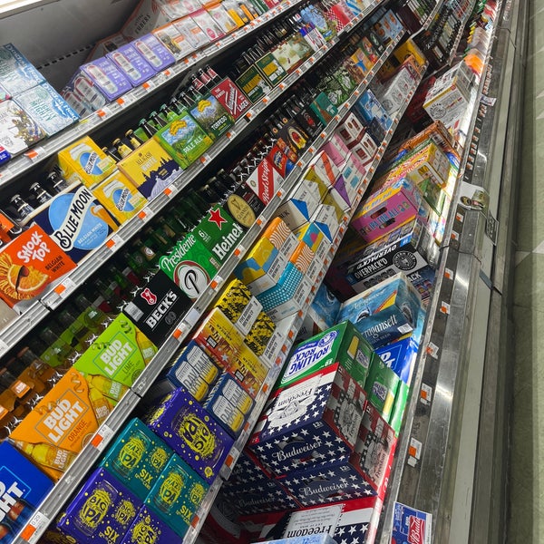 Ideal Food Basket Flatbush 6 tips from 238 visitors