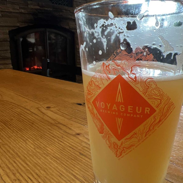 3/16/2022 tarihinde Matthew P.ziyaretçi tarafından Voyageur Brewing Company'de çekilen fotoğraf