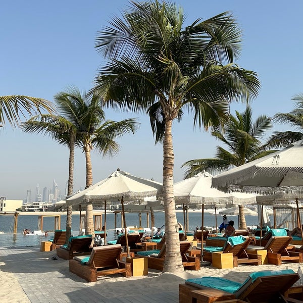 รูปภาพถ่ายที่ WHITE Beach Dubai โดย JOY .. เมื่อ 6/13/2023