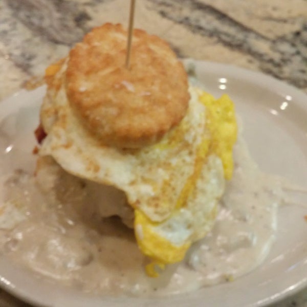 Photo taken at Maple Street Biscuit Company by Jason W. on 12/21/2016