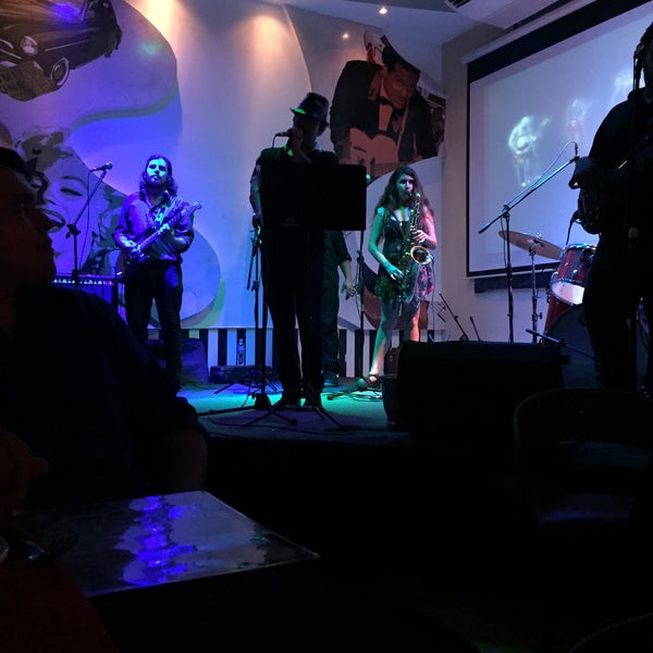 Photo taken at Epoca Bar Restó by Derlis V. on 12/21/2014