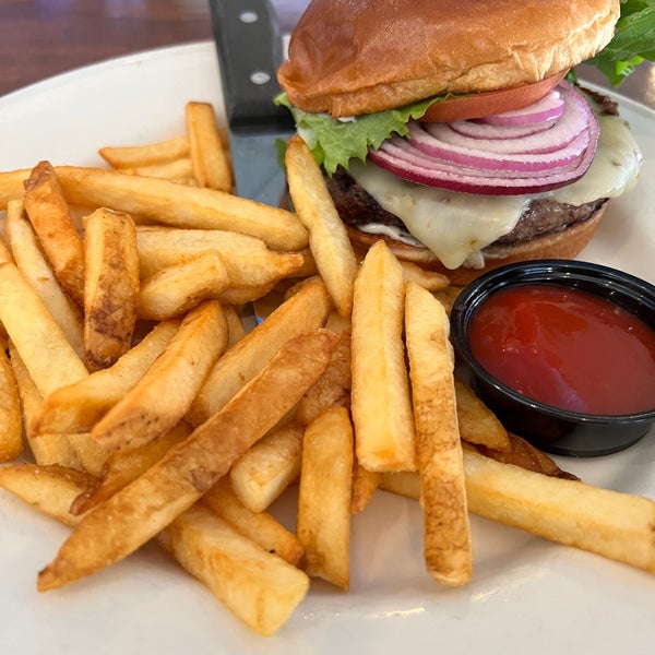 Fuego Sports Bar & Club Heritage District 1 tip from 167 visitors