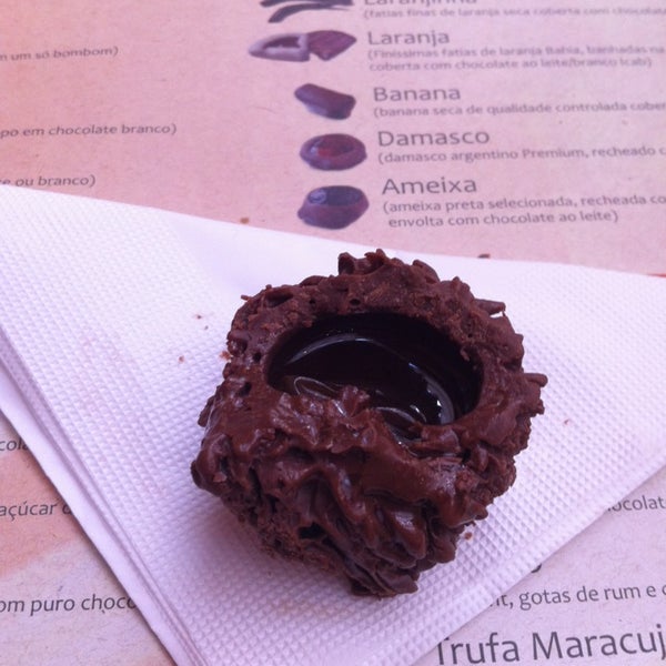 Photo taken at Icab Chocolate Gourmet by Andréa R. on 3/22/2013