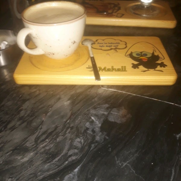 Foto tirada no(a) Mahall Cafe &amp; Restaurant por Efraim G. em 11/19/2021