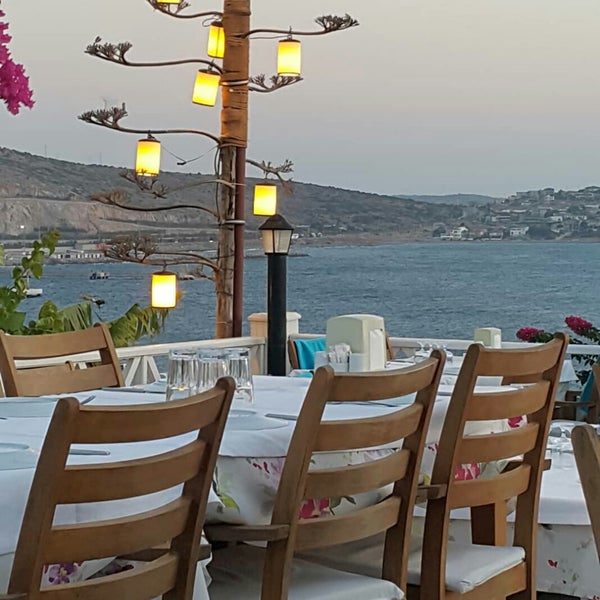 Das Foto wurde bei Ayasaranda İmren Restaurant von İrem am 8/1/2019 aufgenommen