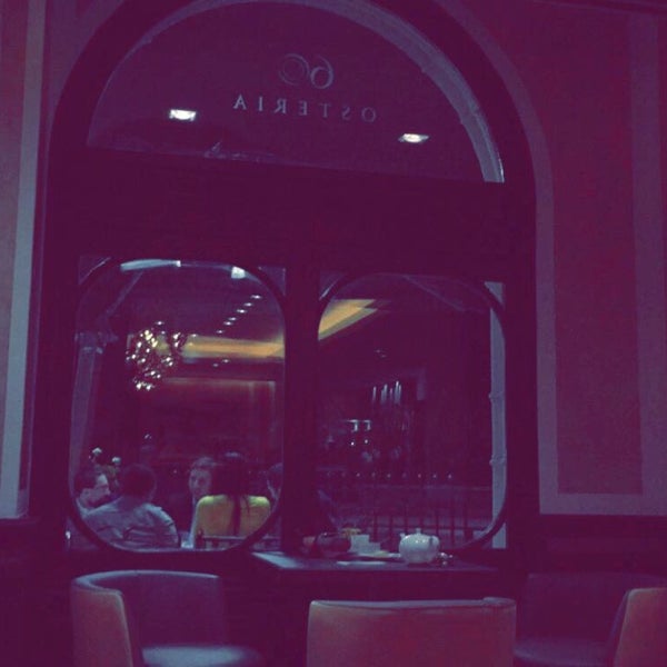 รูปภาพถ่ายที่ Baglioni Hotel โดย Abdulla S. เมื่อ 7/27/2016
