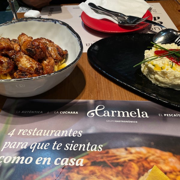 Foto diambil di Restaurante Carmela oleh A. pada 11/19/2021