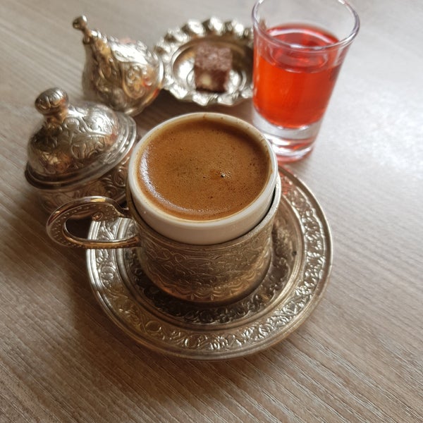 Foto scattata a Bahçem Cafe da Bilge Ş. il 9/5/2019