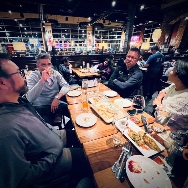 Photo taken at BJ&#39;s Restaurant &amp; Brewhouse by Howard H. on 11/2/2022
