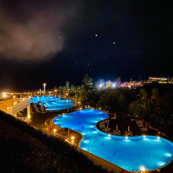 Das Foto wurde bei Starlight Resort Hotel von BuLuT am 10/12/2021 aufgenommen
