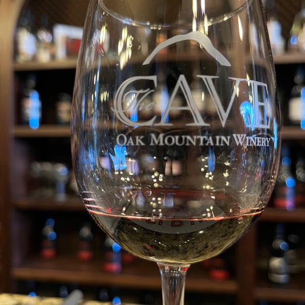Foto scattata a Oak Mountain Winery da Rick M. il 2/26/2022