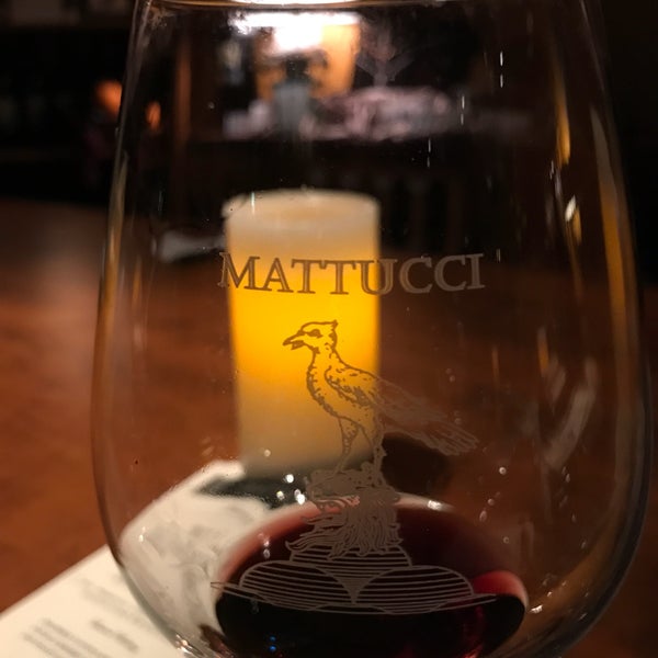 Foto tirada no(a) Mattucci Winery por Rick M. em 11/27/2016