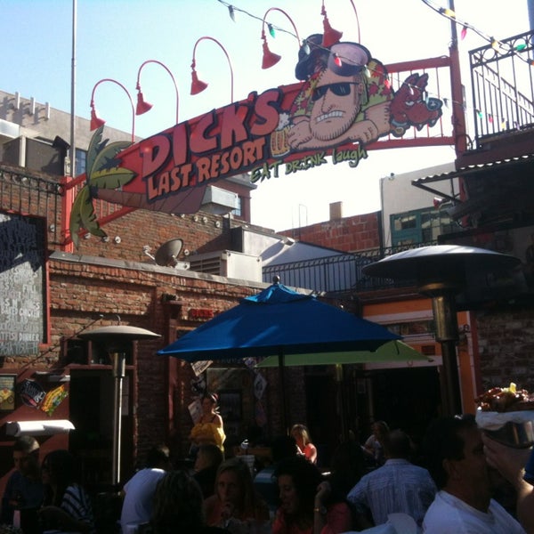 Photo taken at Dick&#39;s Last Resort by Rick M. on 6/16/2013