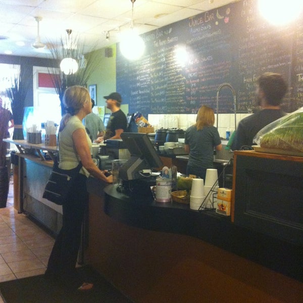 Animo Juice Juice Bar in Haddonfield