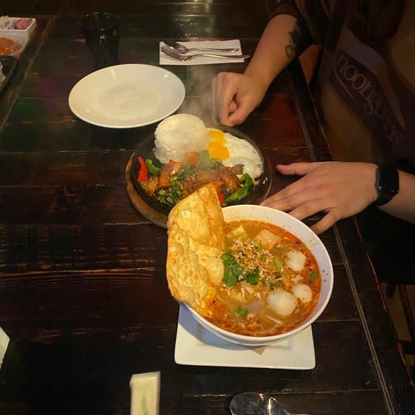 Bai Tong Thai Street Cafe Capitol Hill Seattle, WA