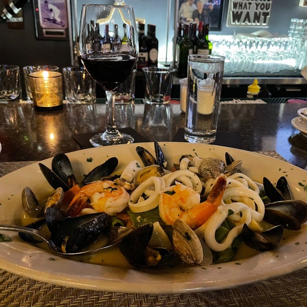 Capri Lounge And Grill Italian Restaurant in Willow Springs