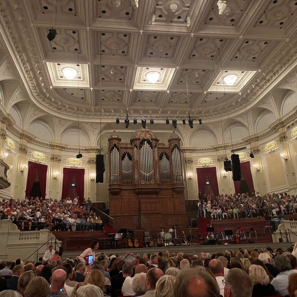 รูปภาพถ่ายที่ Het Concertgebouw โดย Yvette d. เมื่อ 6/22/2022